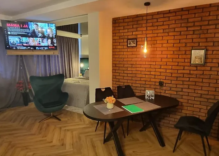 Happy Time Together Z Jacuzzi Wojkowice