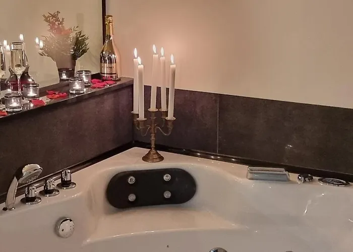 Happy Time Together Z Jacuzzi